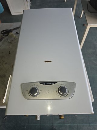 Calentador Ariston Blanco
