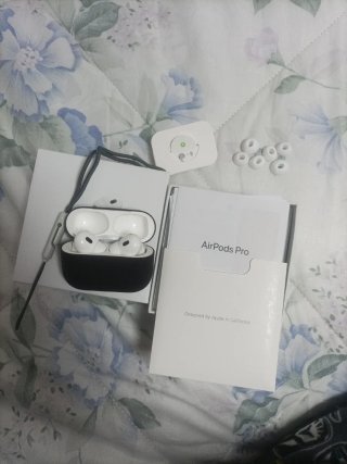 Apple AirPods Pro con accesorios