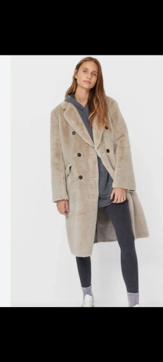 ABRIGO PELO STRADIVARIUS