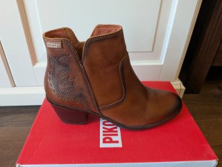 Botines Pikolinos Marrones