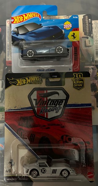 Set 2 Hot Wheels Ferrari