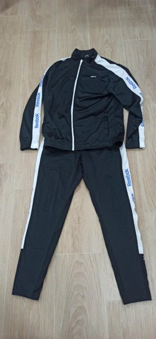 Chándal Reebok Negro y Blanco