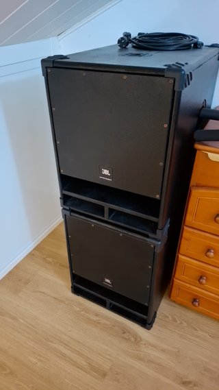 Altavoces Subgraves JBL 400W RMS