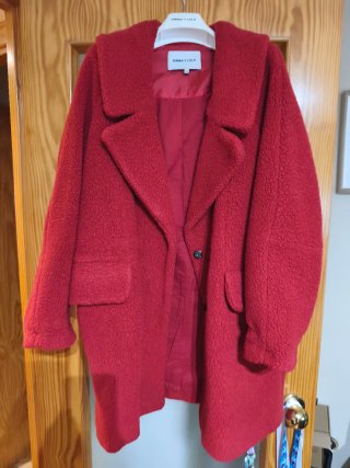 Abrigo de lana Bimba y Lola rojo