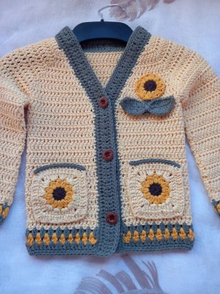 Cárdigan de Crochet para Niña hecho a mano