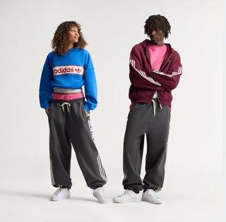 Pantalón Chándal Adidas AdiSignature Negro