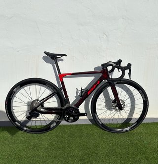 Bicicleta de Carretera BH Ultralight 6.0 2025