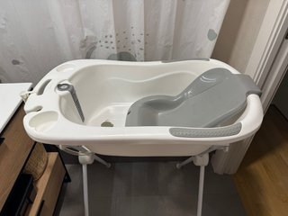 Bañera para bebé Olmitos con patas
