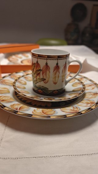 Hermès. Set 2 Tazas de café y 2 platos postre.