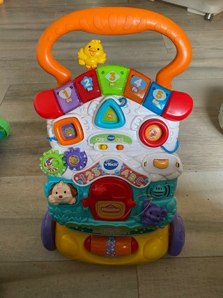 Andador 2 en 1 VTech con Centro de Juegos