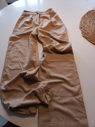 Pantalones Rectos Beige