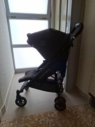 Silla de paseo Maclaren negra