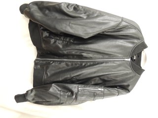 Cazadora Negra Efecto Piel Talla S