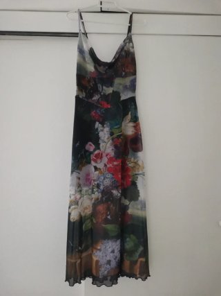 Vestido midi Stradivarius estampado
