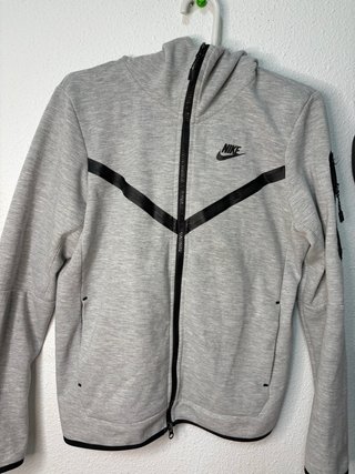 Chaqueta Nike Tech Fleece Gris