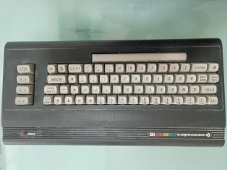Ordenador Commodore 16