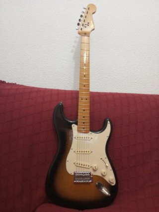 Guitarra Eléctrica Squier Classic Vibe 50's