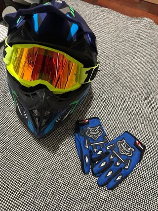 Casco infantil , Gafas y Guantes motocross