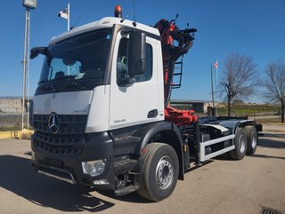 Mercedes AROCS 26 45-CAMIONES GANCHO+GRUA