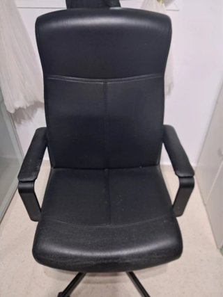 Silla de escritorio negra