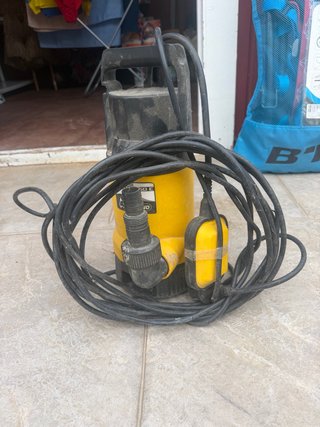 Bomba de agua sumergible