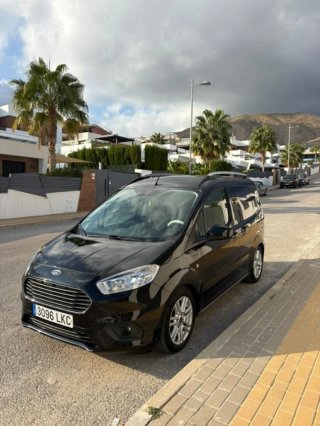 Ford Tourneo Courier 2020
