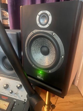 Monitor de Estudio Focal Solo 6 Be