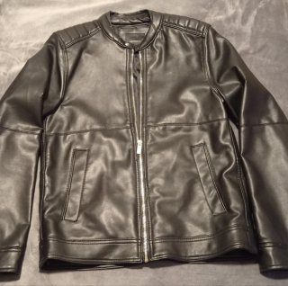 Chaqueta hombre negra talla S.