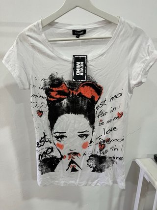 Camiseta Never Mind Blanca con Estampado