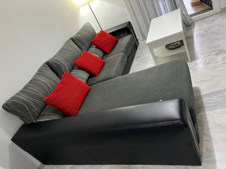 Sofá Chaiselongue Gris y Negro