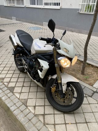 Triumph Street Triple 675