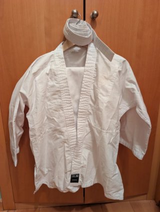Judogi Outshock 100 Blanco 140cm