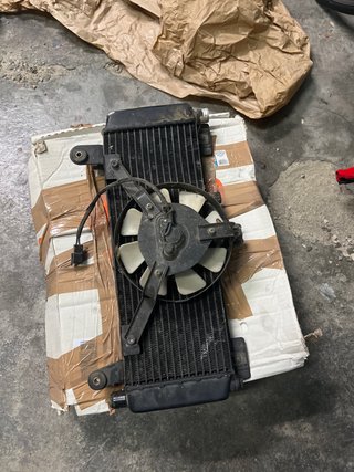 Radiador y electroventilador Yamaha Superteneré