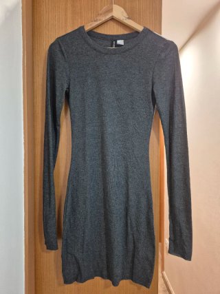 Vestido de punto gris H&M