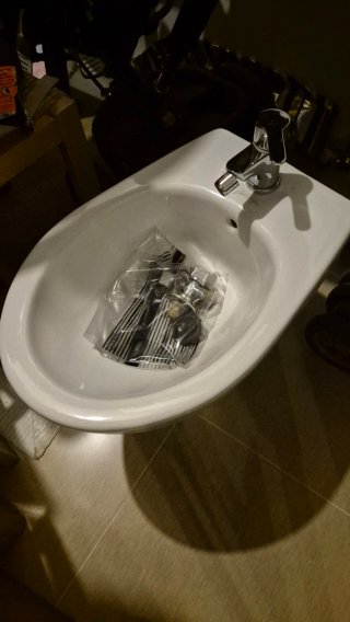 Bidé de cerámica blanco