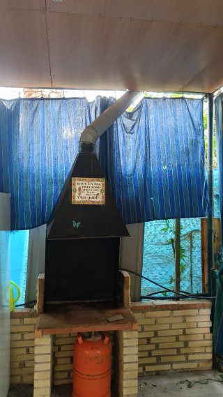 Chimenea para barbacoa