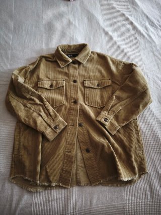 Sobrecamisa Zara de pana