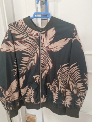 Chaqueta Shein Curve Talla 1Xl equivale 44-46