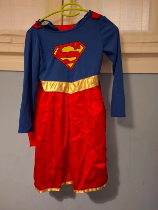 Disfraz de Supergirl para niña