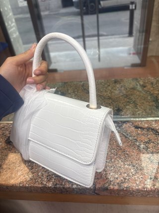 Cartera de mano blanca