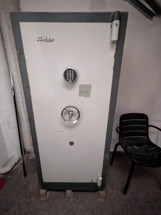 Caja Fuerte Grande Arfe