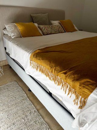 Base de cama 180x200cm tapizada gris