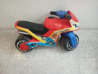 Moto de juguete infantil