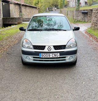 Renault Clio 2003