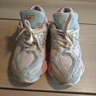 Zapatillas New Balance 9060 Talla 38