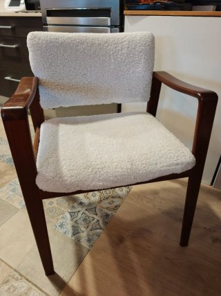 Set de 2 Sillas de Diseño