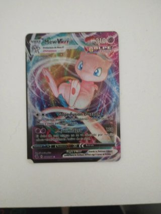 Carta Pokémon Mew VMAX Golpe Fusión