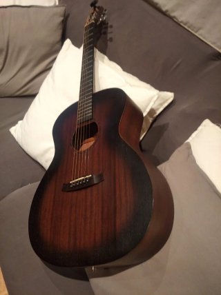 Guitarra Acústica Tanglewood electrificada fishman