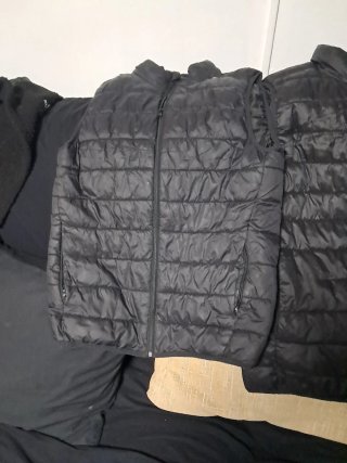 2 Chalecos Acolchados Negros tallas L S