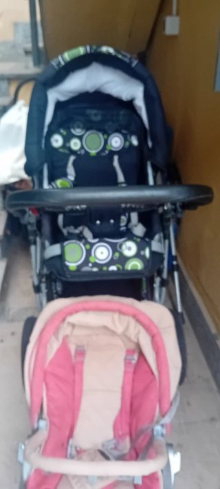 Trio Passeggino per Bambini vestiti da bambino